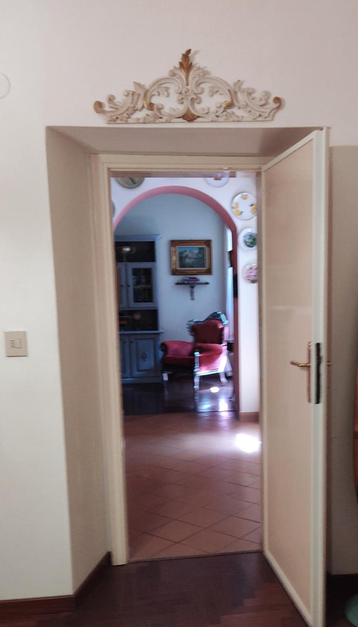 La Bouganville E Il Gelsomino Pietrasanta Rum bild